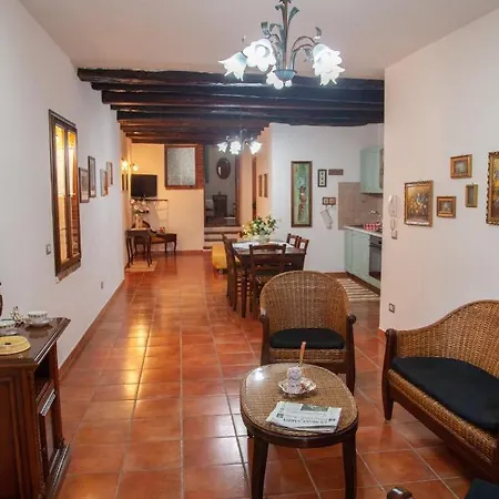 Casa La Ghibellina Casa vacanze *